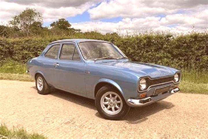 escort Ashover