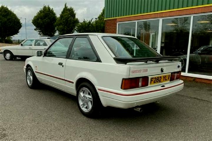 escort Ashta