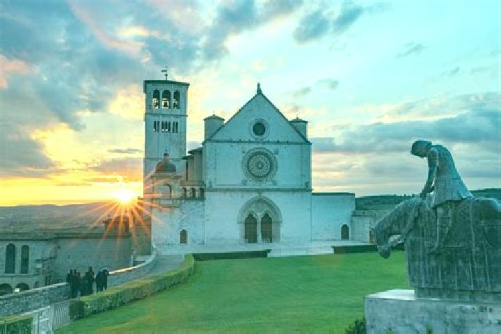 escort Assisi