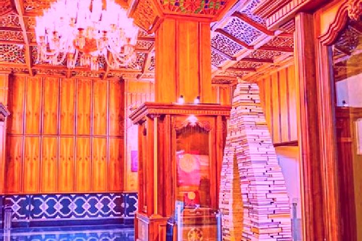 escort Bagh-e Malek