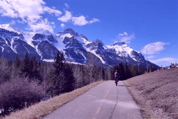 escort Banff Trail