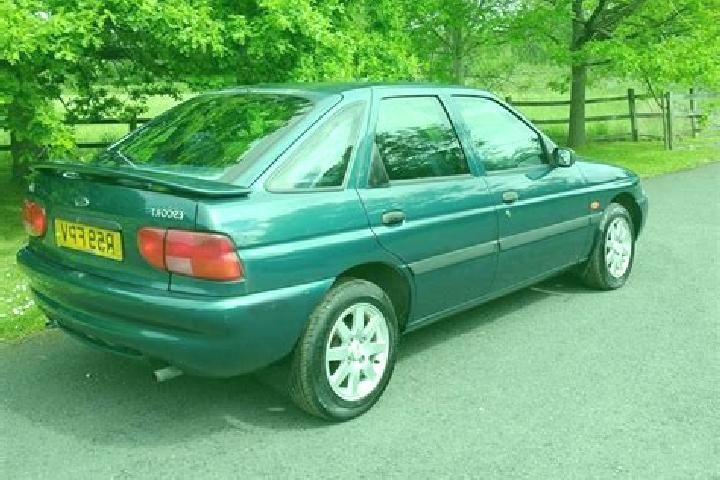 escort Bansud