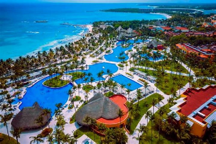 escort Barcelo Maya
