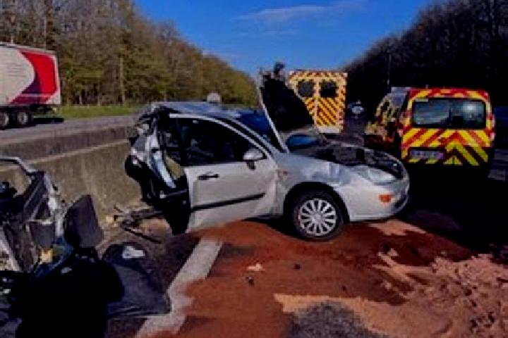 escort Bayenghem-les-Eperlecques
