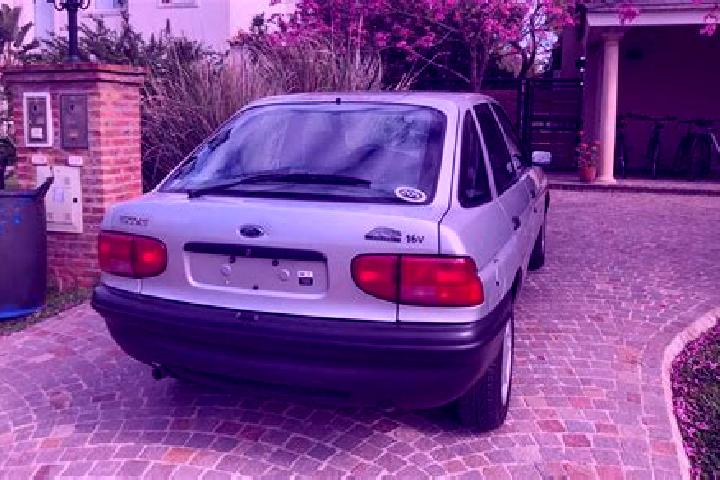 escort Benesti