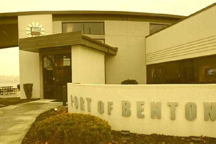 escort Benton City