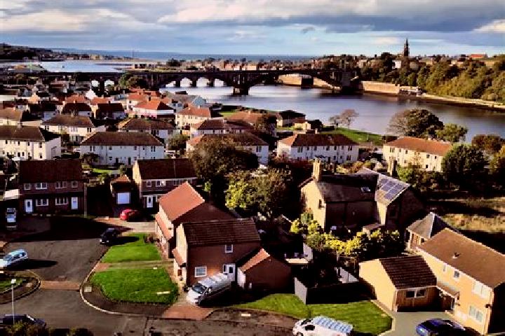 escort Berwick-Upon-Tweed