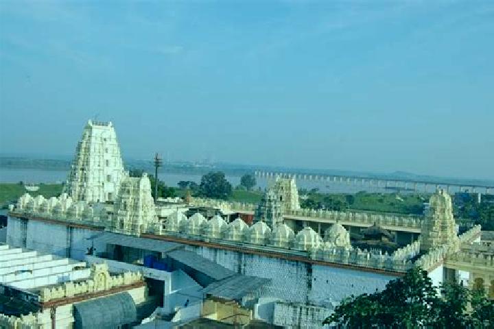 escort Bhadrachalam