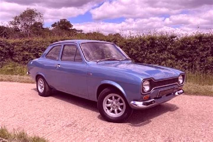 escort Blackmoorfoot
