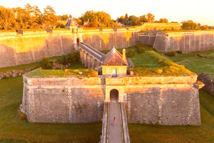 escort Blaye-les-Mines
