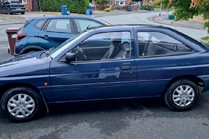 escort Blue Ball