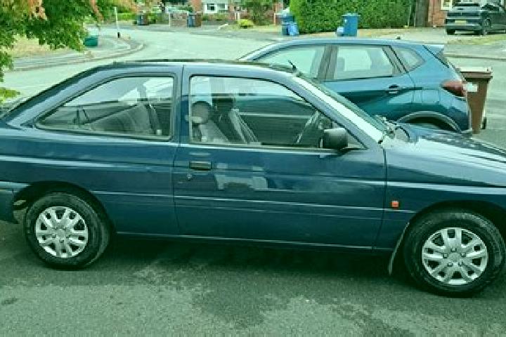 escort Blue Point