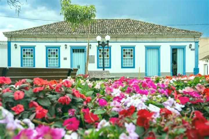 escort Bom Jardim de Minas