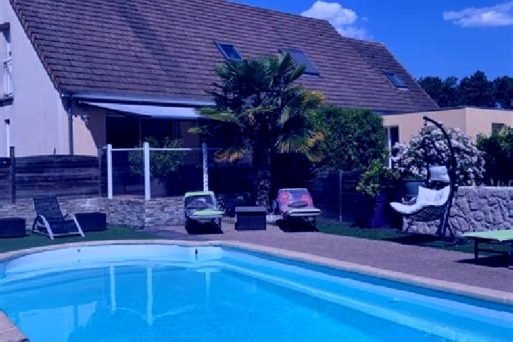 escort Brette-les-Pins