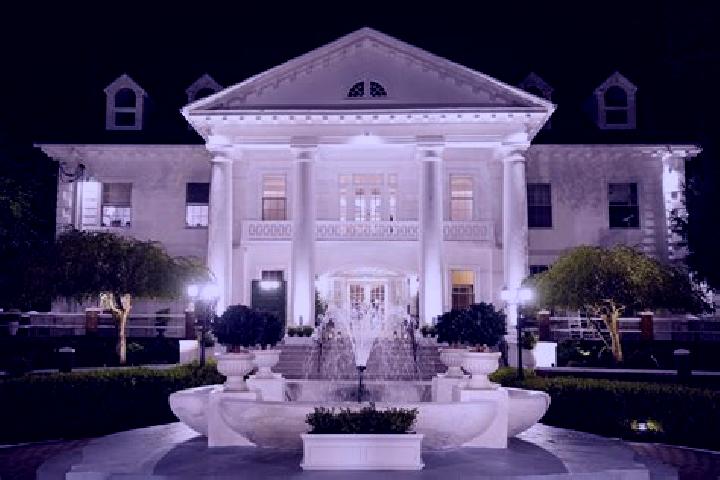 escort Briarcliff Manor