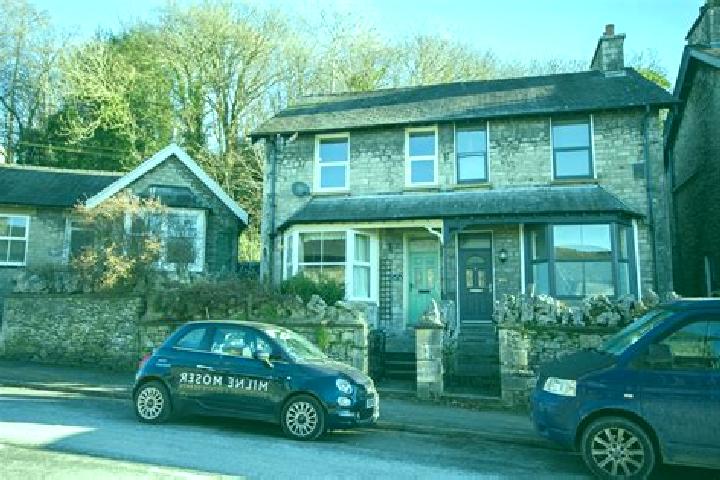 escort Burneside