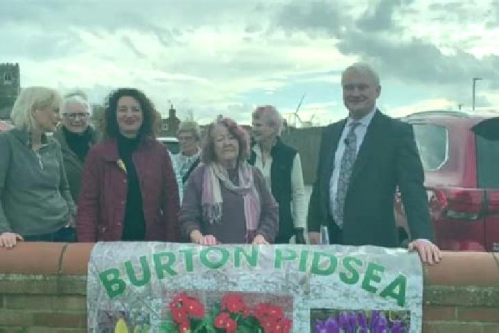 escort Burton Pidsea