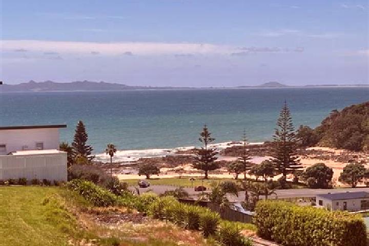 escort Cable Bay
