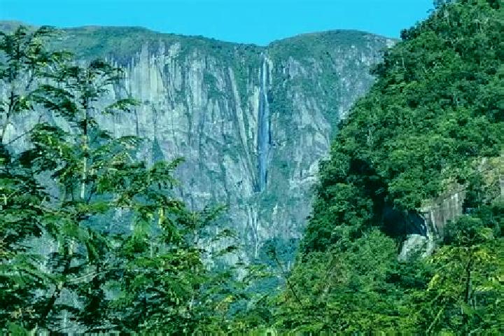 escort Cachoeira Alta