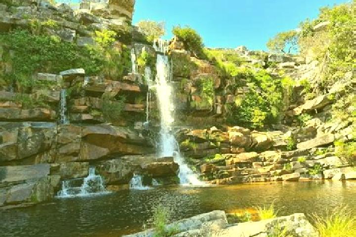 escort Cachoeira Dourada