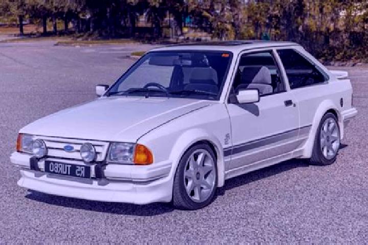 escort Cadolive