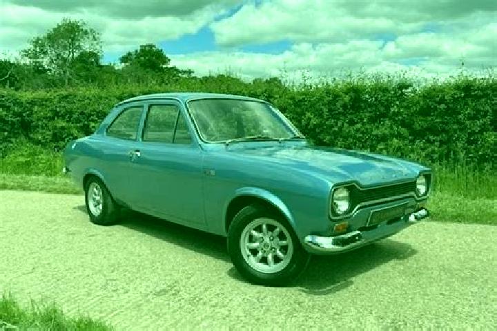 escort Caergwrle