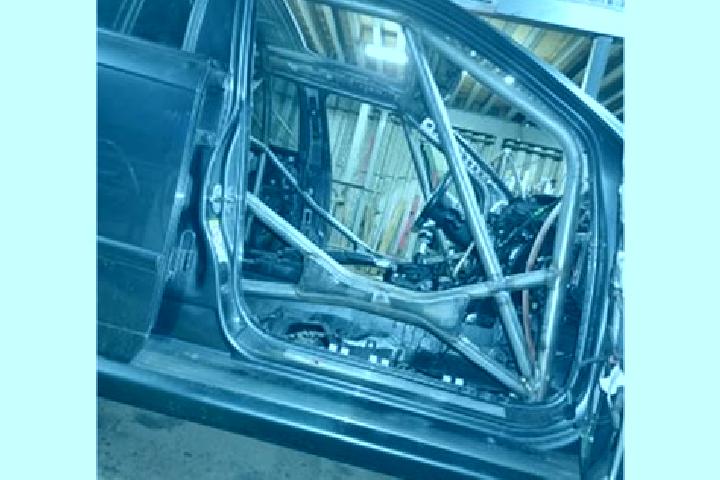 escort Cage Mazumbo