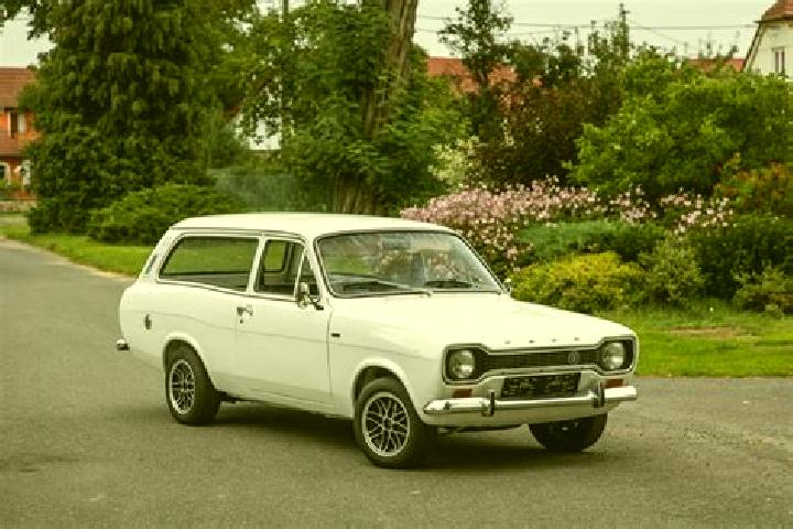 escort Carira