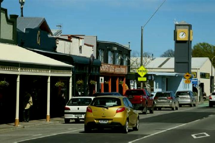 escort Carterton