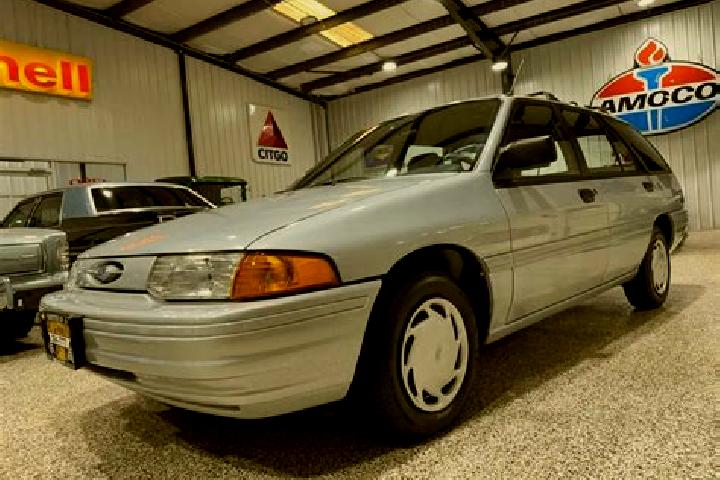 escort Caruray