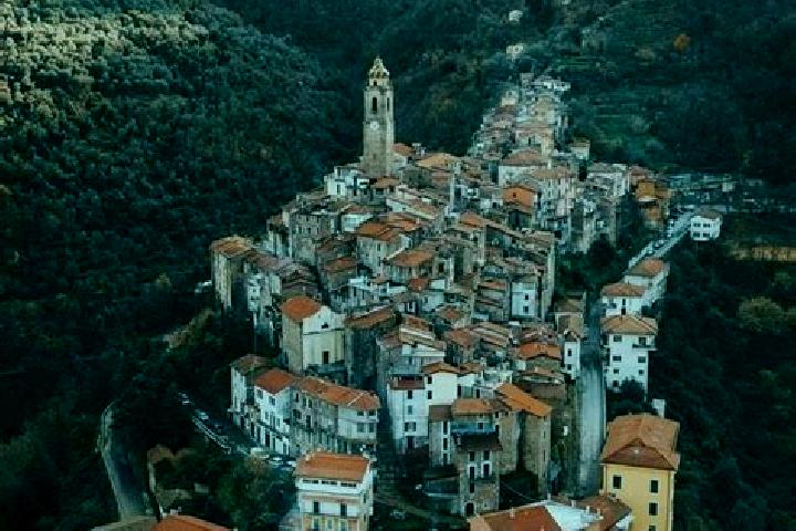 escort Castel Vittorio