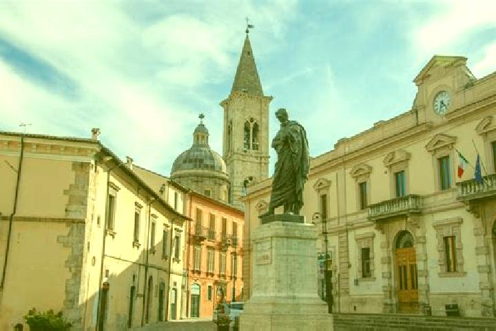 escort Castiglione Messer Raimondo