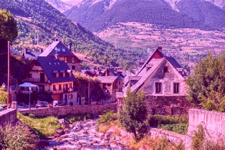 escort Catalan del Refugio (Catalanes)