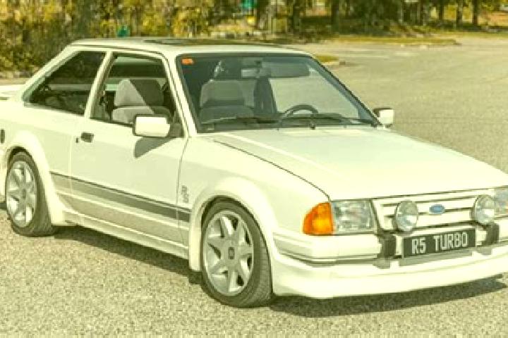 escort Chakai
