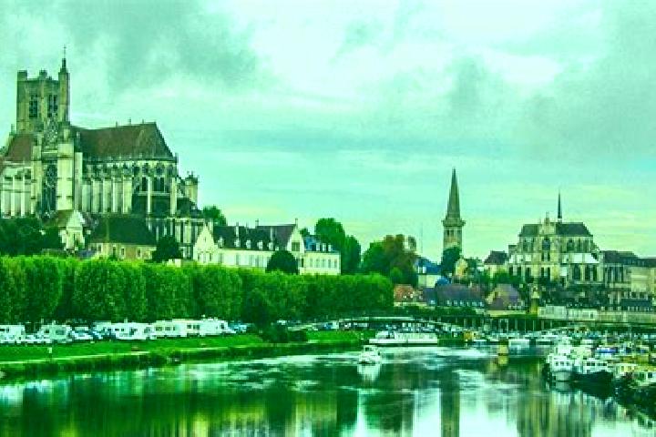 escort Champs-sur-Yonne