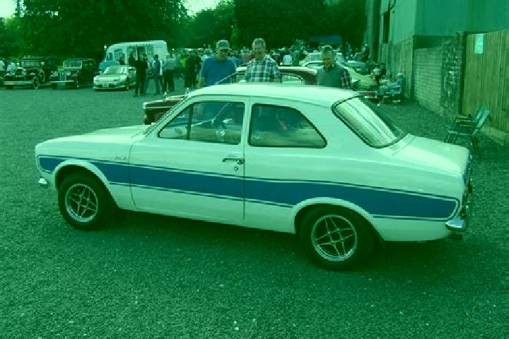 escort Chap Darreh