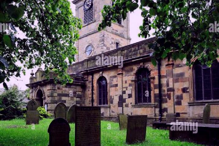 escort Chapel en le Frith