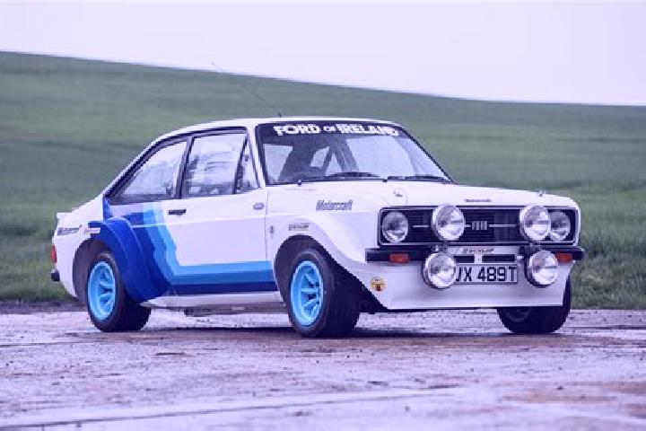 escort Charipara