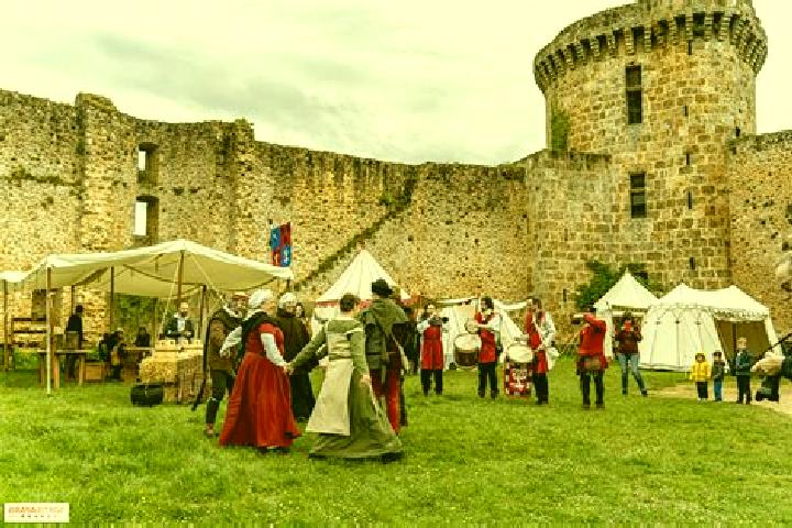 escort Chateaufort