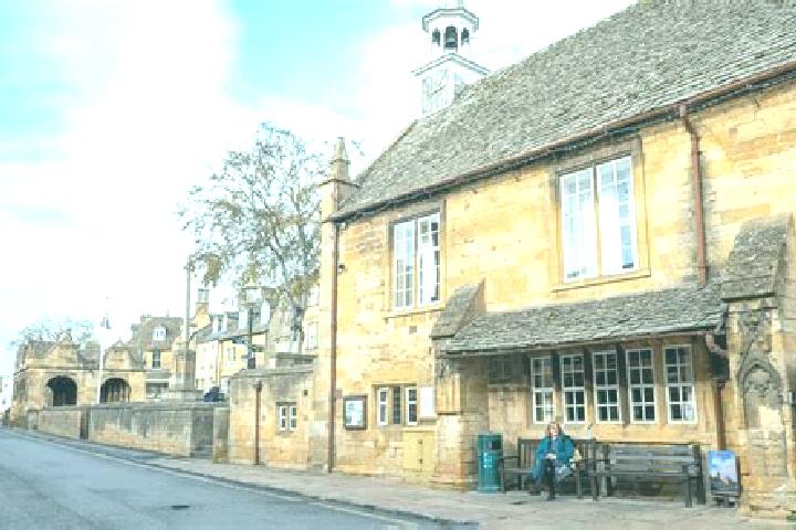 escort Chipping Campden