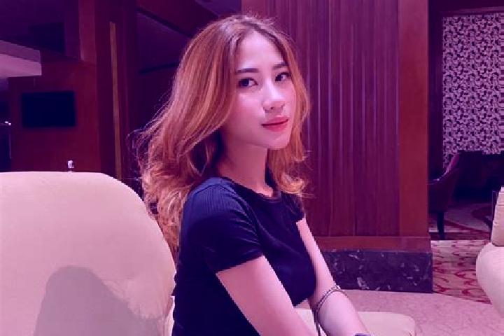 escort Clarissa