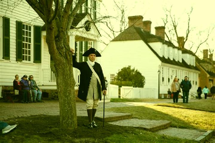 escort Colonial Park