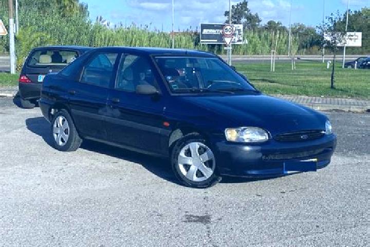 escort Conde-Folie