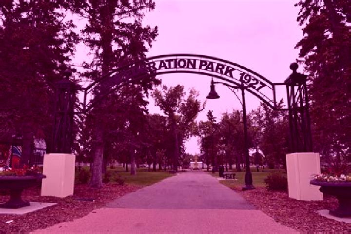 escort Confederation Park