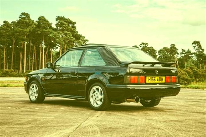 escort Cooran