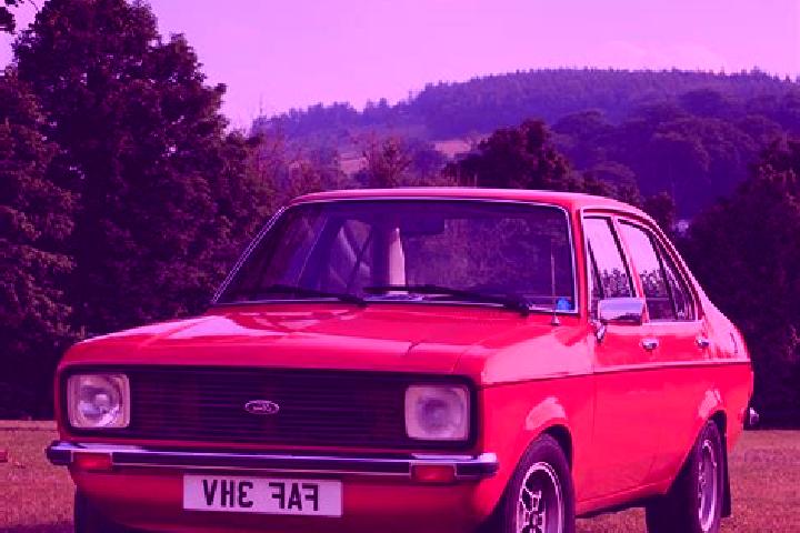 escort Coronella