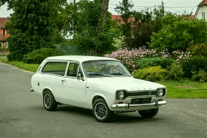 escort Cortanovci
