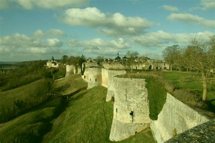 escort Coucy-le-Chateau-Auffrique