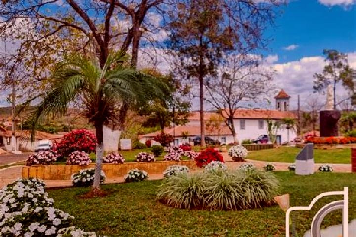 escort Couto de Magalhaes de Minas