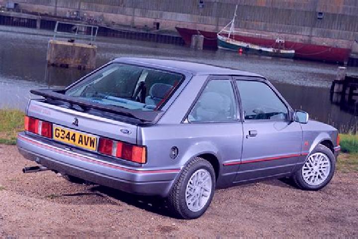escort Cramoisy